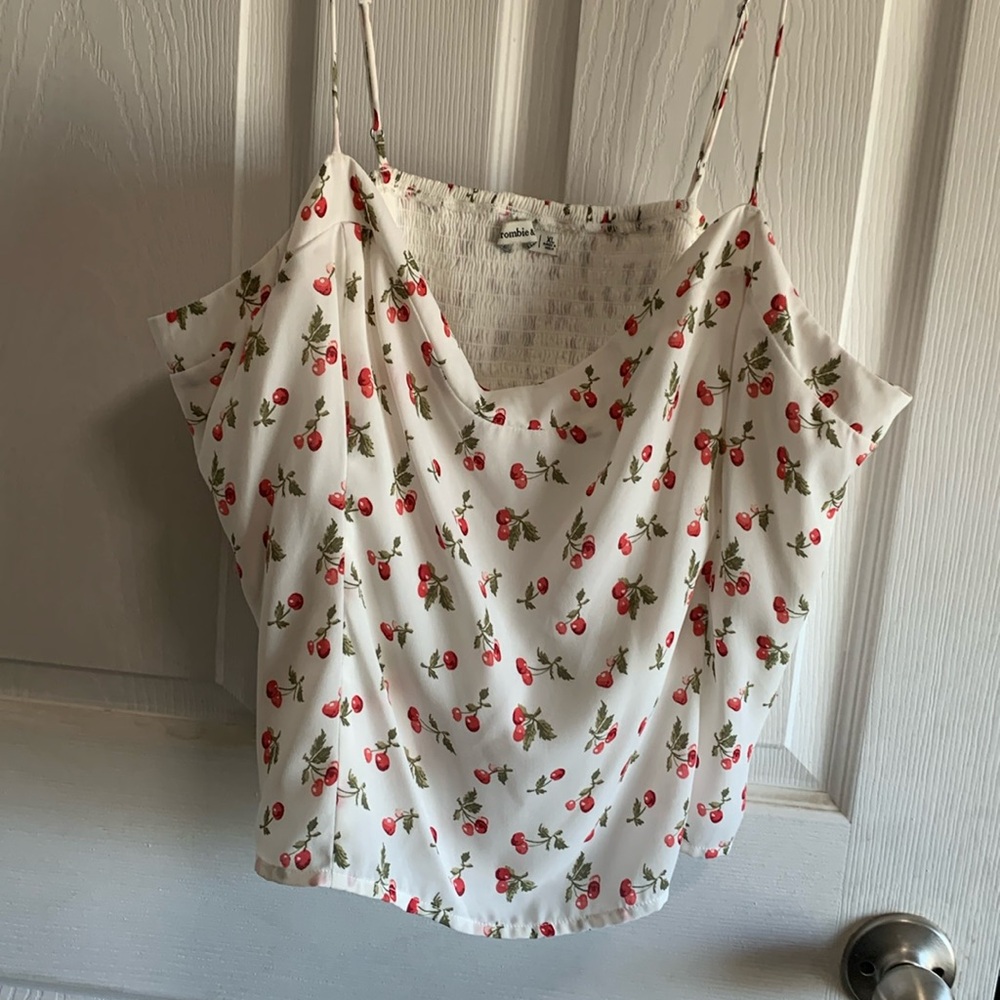 Abercrombie and fitch top